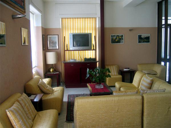 فندق Cadenabbiaفي  هوتل ريفييرا المظهر الخارجي الصورة